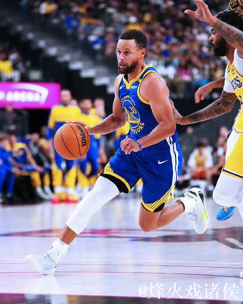 库里16分助阵勇士大胜湖人，布朗尼5中1，季前赛豪取5连胜